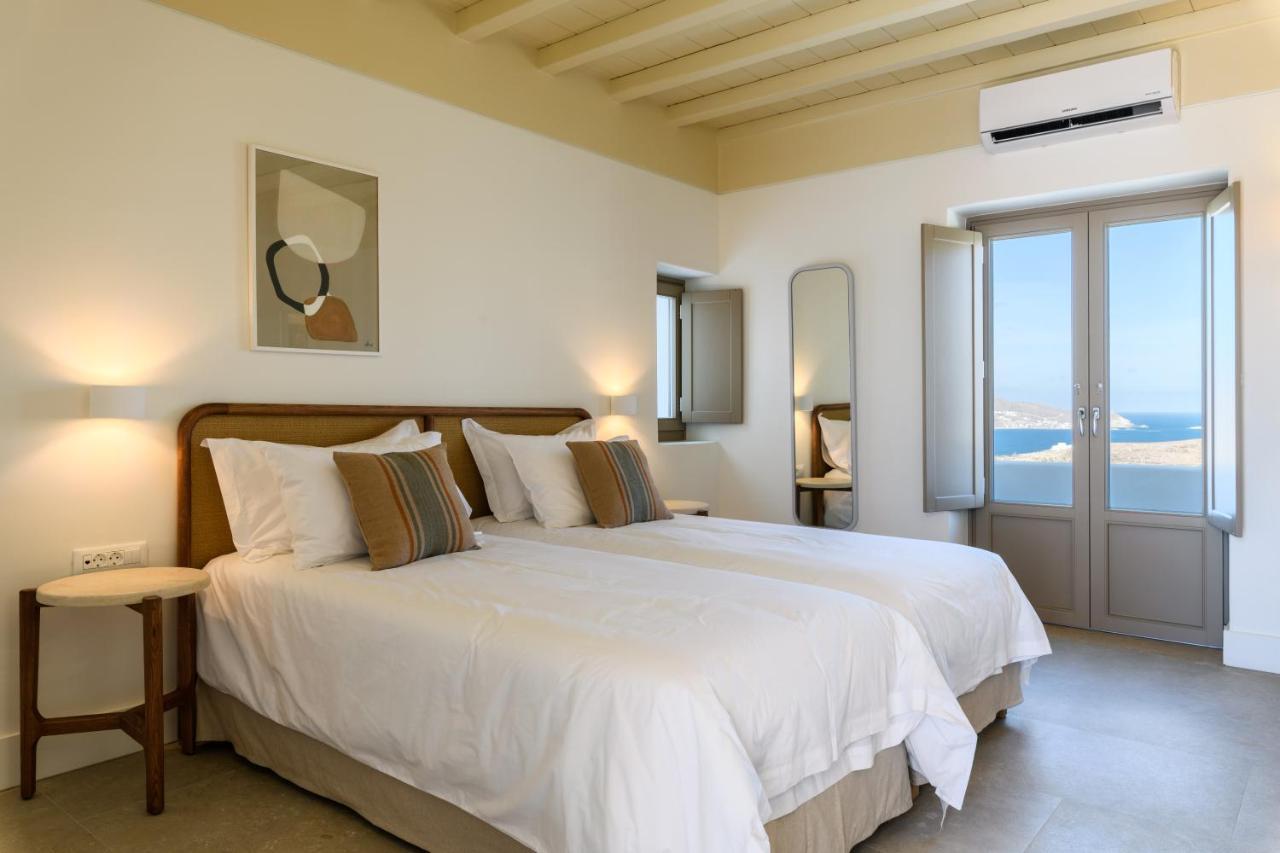 Camarades Mykonos