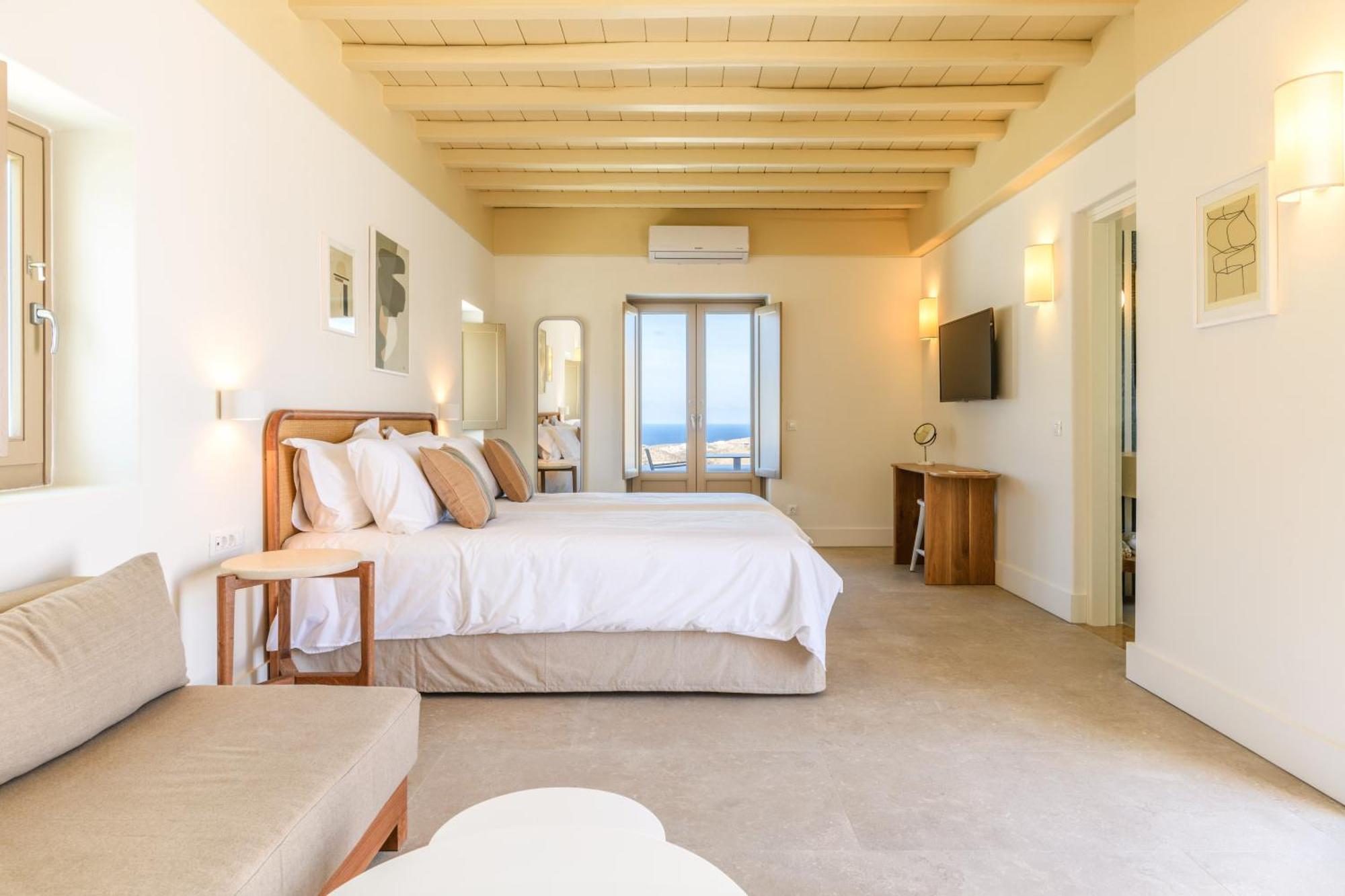 Camarades Mykonos Hotel
