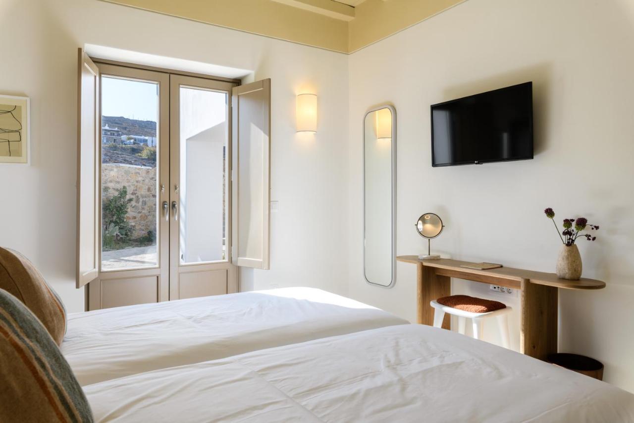 Camarades Mykonos