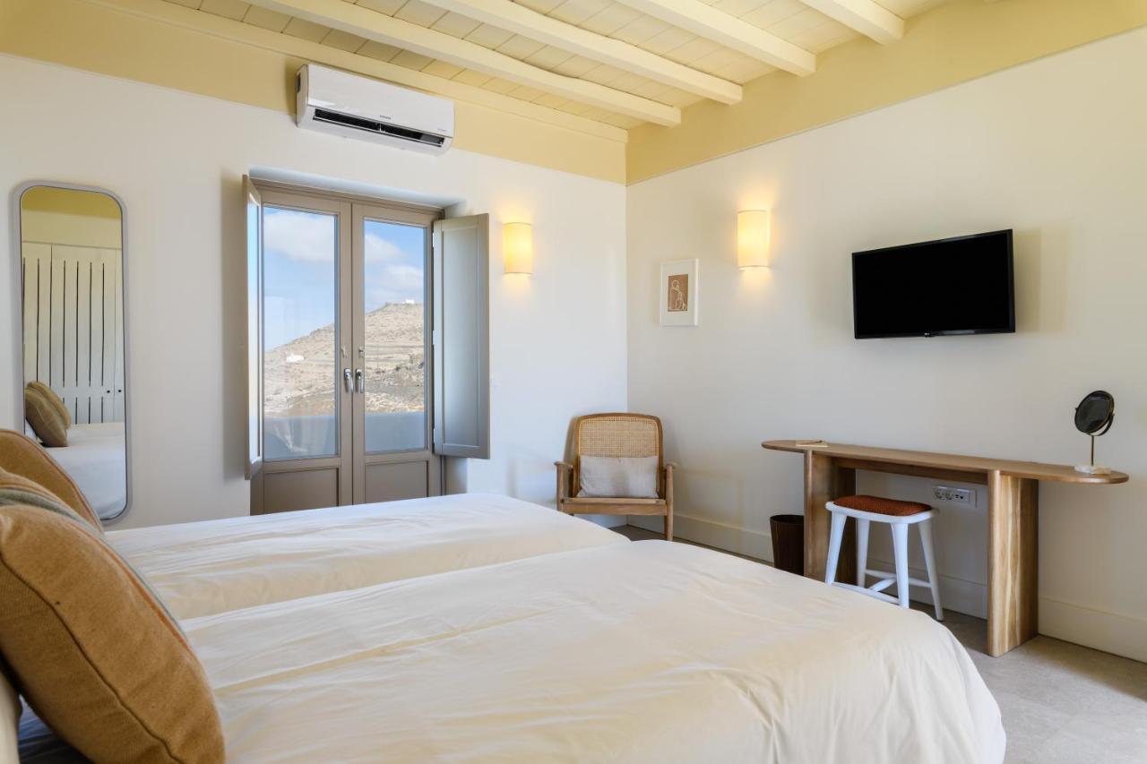 Camarades Mykonos * Άνω Μερά